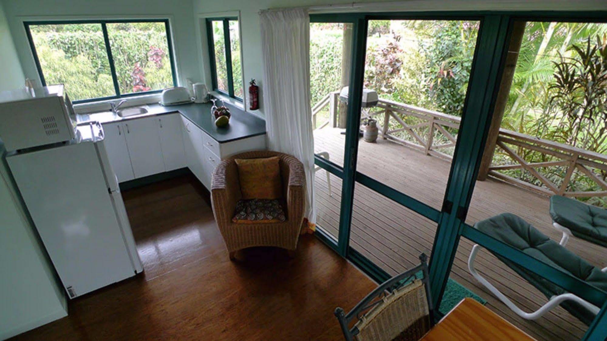 Aroa Kainga Bungalows And Apartment ラロトンガ島 エクステリア 写真