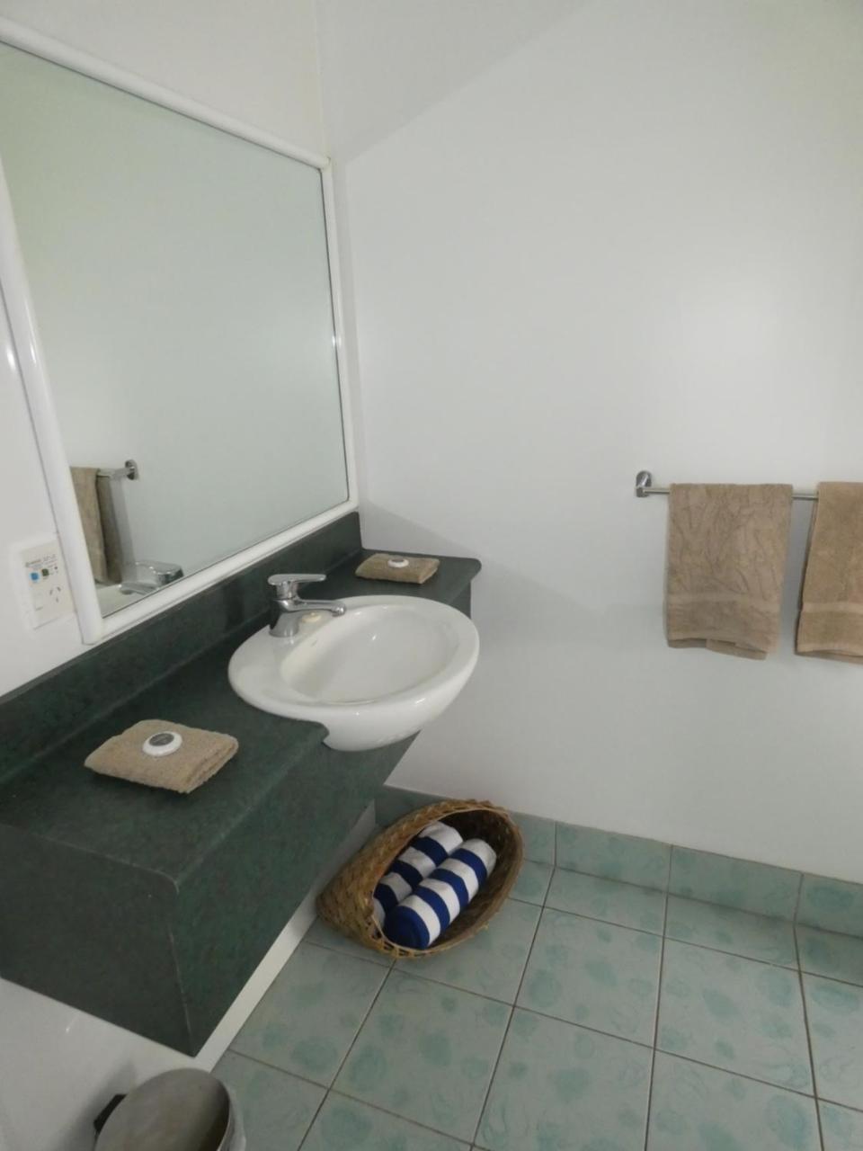 Aroa Kainga Bungalows And Apartment ラロトンガ島 エクステリア 写真